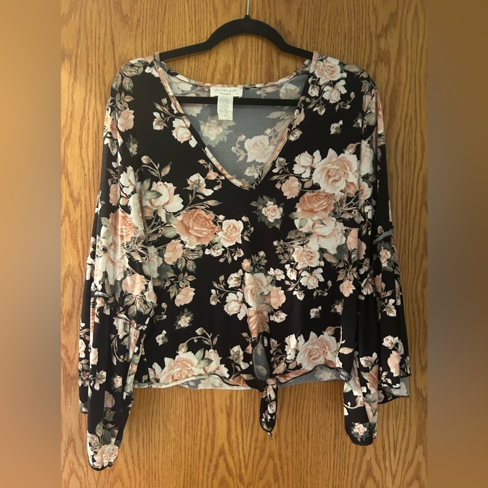 Flowered Women’s Shirt